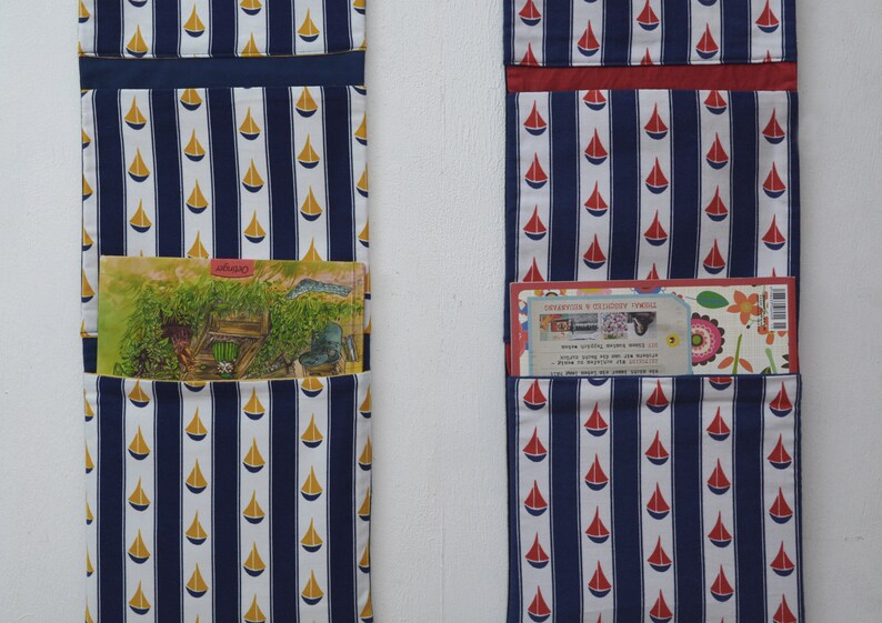 Maritime wall pockets Frau Knallerbse wall organizer with sailing boats in blue, white, red, mustard yellow, made from original 60s fabric image 2