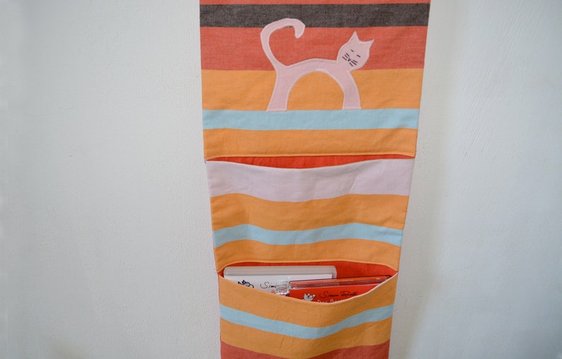 Wandutensilo Miezekatze Knallerbse Wandutensilio mit Katze in rosa, orange, blau, rot schafft platzsparend Ordnung afbeelding 2