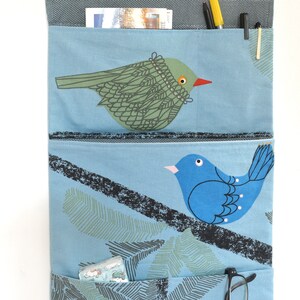 Wall organizer for caravans, campers, motorhomes Frau Knallerbse Wall organizer with cheerful birds creates storage space in the tightest of spaces image 3