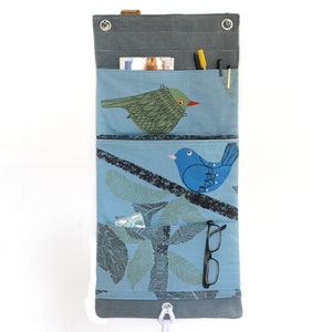 Wall organizer for caravans, campers, motorhomes Frau Knallerbse Wall organizer with cheerful birds creates storage space in the tightest of spaces image 2