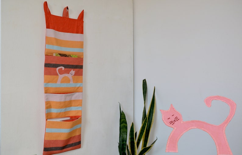 Wandutensilo Miezekatze Knallerbse Wandutensilio mit Katze in rosa, orange, blau, rot schafft platzsparend Ordnung afbeelding 8