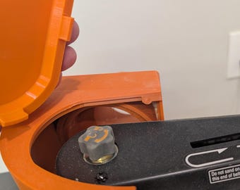 Rigid oscillating sander dust shroud