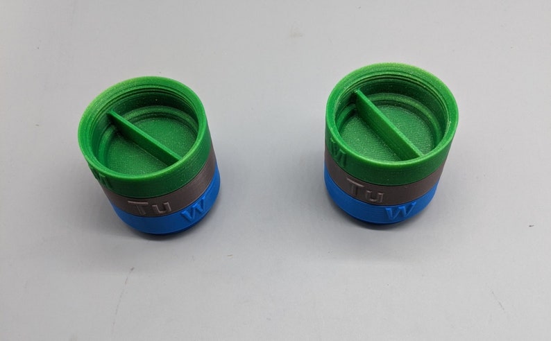 Compact stacking pill caddy
