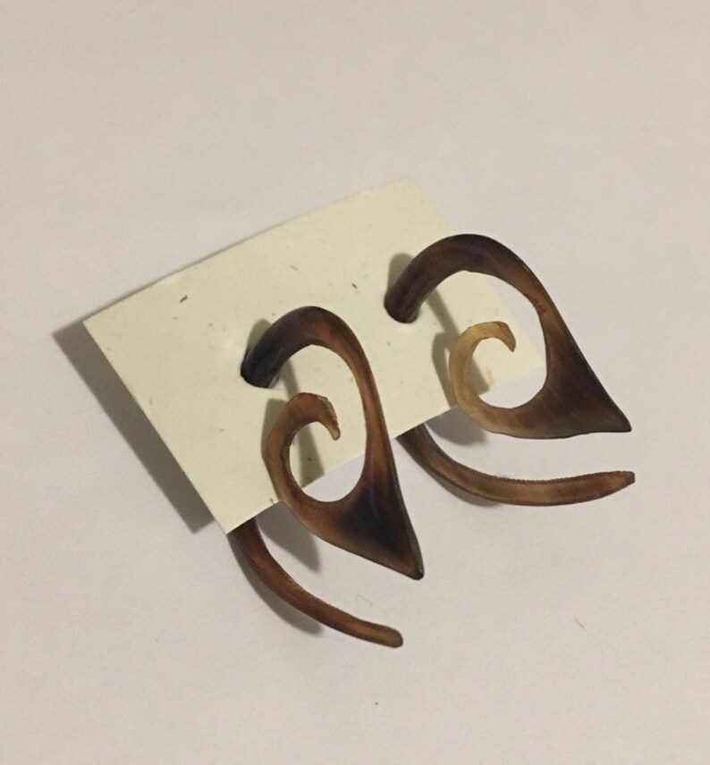 New hand carved brown water buffalo horn spiral gauged earrings 3MM 8G gauges tapers plugs 1 18 long handmade tribal jewelry