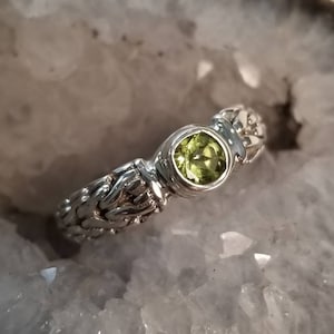 Genuine green peridot Gemstone braided ring 925 sterling silver Handmade