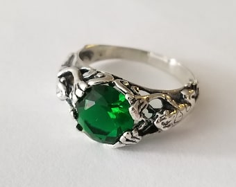 Frog ring with emerald green quartz gemstone 925 Sterling silver ornate band