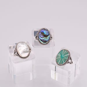 Large oval shell & 925 sterling silver statement ring with filigree design mother of pearl MOP, Abalone or green dyed telescope cone shell