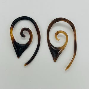 Handcarved Brown Water Buffalo Horn Spiral Gauges: Tribal Earrings (3MM 8G)