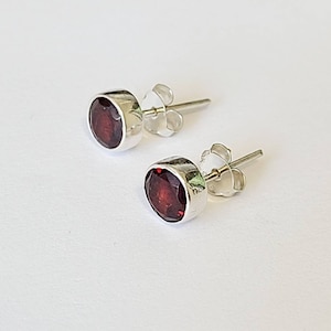 Handmade Sterling Silver 6mm Round Garnet Stud Earrings