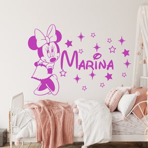 Vinilo Minnie Mouse bebé con nombre personalizado