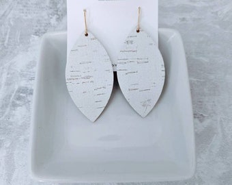 Boucles d'oreilles en liège et cuir de bouleau blanc, boucles d'oreilles en cuir de liège, boucles d'oreilles en cuir de feuille, boucles d'oreilles en cuir blanc