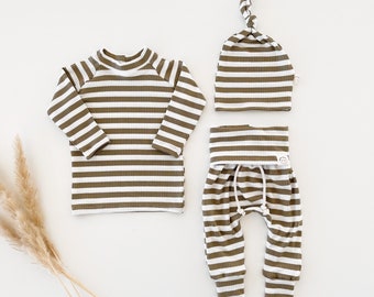 Vêtements pour bébé à rayures vertes et blanches, neutres en matière de genre, tenue unisexe, 2 pièces, bébé bohème, bébé d'hiver, bébé boho, nouveau-né, 0-3 m, 6-9 m, 12-18 m