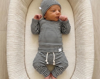 Black White Striped Baby Outfit - Gender Neutral Infant Clothes, Rib Knit Newborn Milestone Outfit