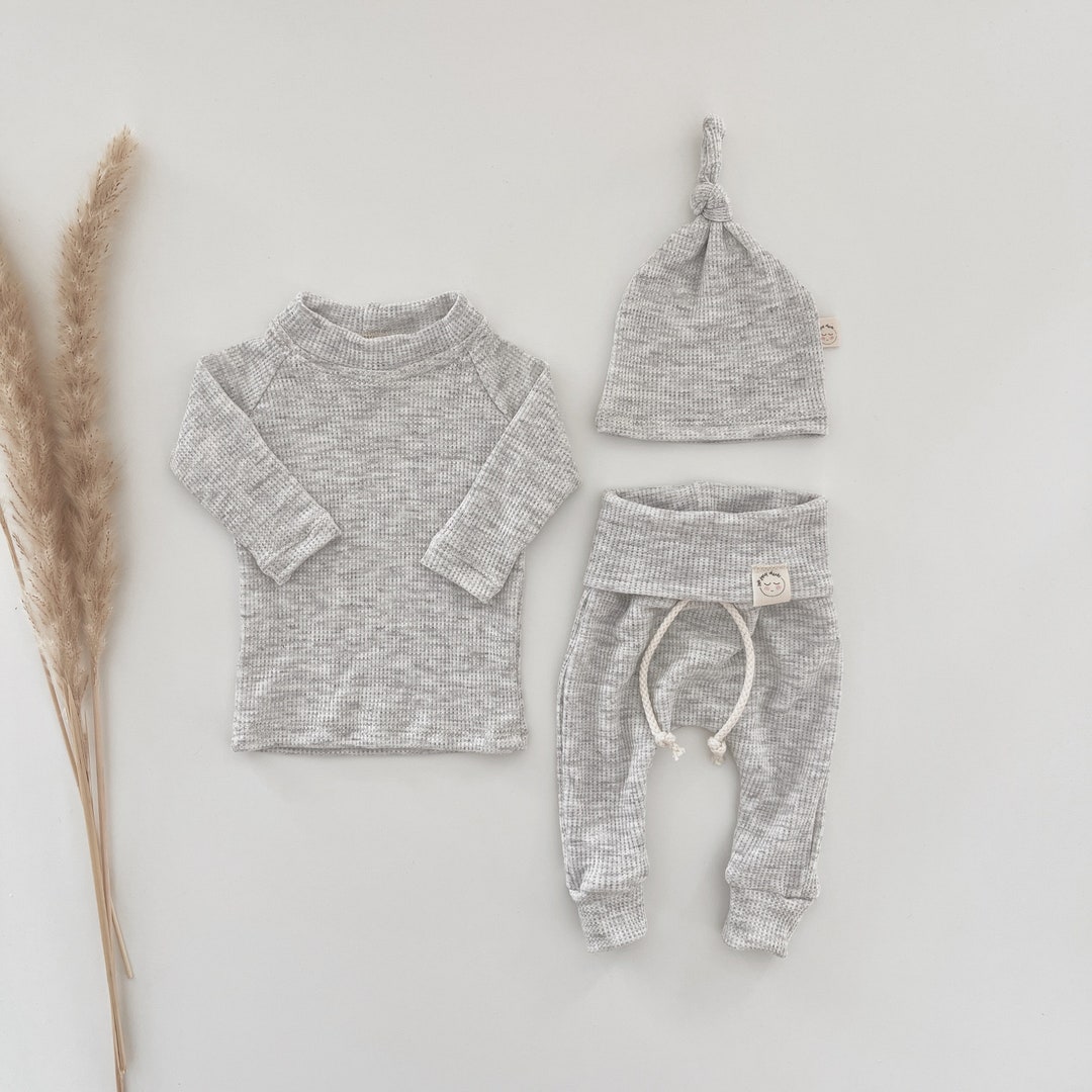 Gray Thermal Baby Outfit, Newborn Gender Neutral Baby Boy Clothes, Lightweight Newborn Outfit, 2