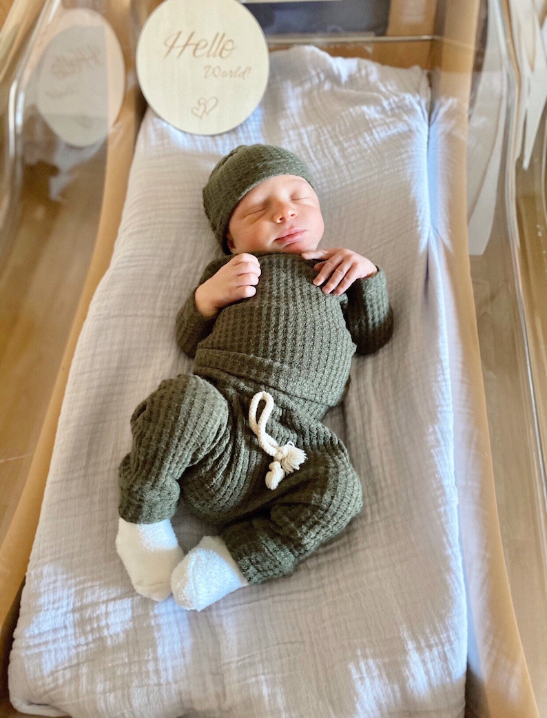 Green waffle knit outfit newborn boy coming home outfit Etsy
