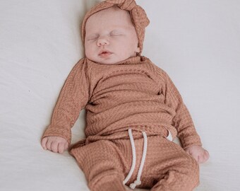 Rosewood Waffle, muted baby girl clothes, newborn girl coming home outfit, infant soft baby clothes, two piece, preemie, 0-3m, 3-6m