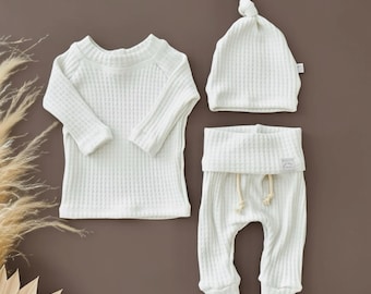 White Waffle Knit Baby Outfit - Personalized Newborn Coming Home Outfit Set, Handmade Infant Gift