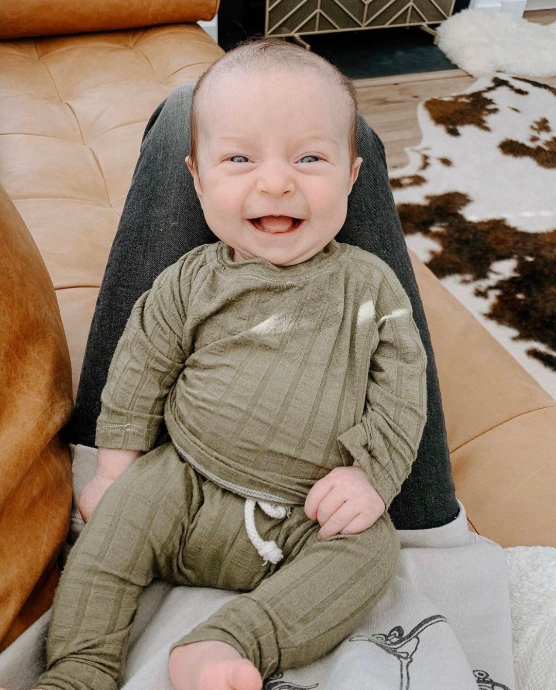 Ropa de bebe de canale verde oliva conjunto de genero neutro para recien nacido bebe bohemio bebe prematuro dos piezas unisex bebe de otono 0 3