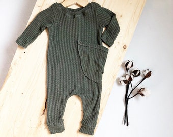Green waffle snapless romper, harem jumpsuit, winter gender neutral outfit, fall baby clothes, boho baby, no snaps, one piece, waffle baby.