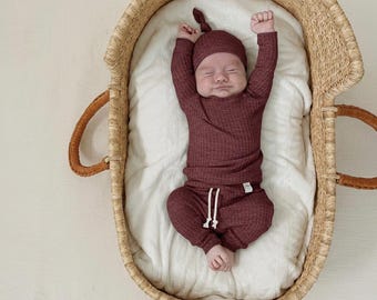 Muted Cranberry Waffle Baby Outfit | Soft Gender Neutral Coming Home Clothes | Baby Boy Girl Gift | Boho Newborn to 12M Sets
