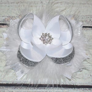 White Silver Christmas Hair Bows,Snowflake Hair Bow ,Christmas Hair Bow ,Holiday Hair Bow, Winter Wonderland Hair Bow,Christmas Hair Bows