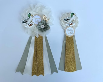 Gräsandsducka babyshowercorsage, könsneutrala mamma- och pappanålar