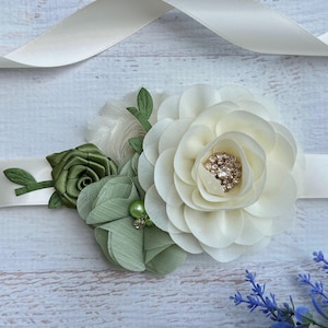 Cream and Sage Green Girl Sash ,Flower Girl Sash , Toddler Flower Sash Belt ,Ivory Green Sash Belt for Girls , Bridal Sash , Bridesmaid Sash