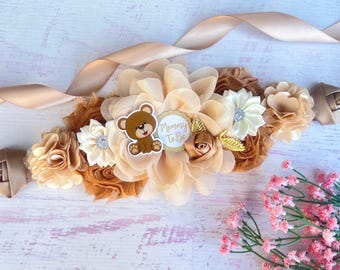 Fascia Mommy To Be Per Baby Shower – Set 3 Pezzi Con Orsacchiotto, Fascia E Bouquet Per Foto - 2