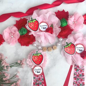 Strawberry Baby Shower Sash, Strawberry Maternity Sash ,Pregnancy Sash, Strawberry Baby Shower Corsages ,Baby Shower Girl , Baby Shower Pins
