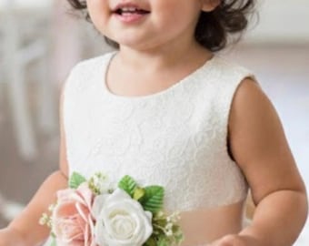 ブラッシュピンクのフラワーガールサッシュ、花柄ブライダルベルト、ウェディングアクセサリー