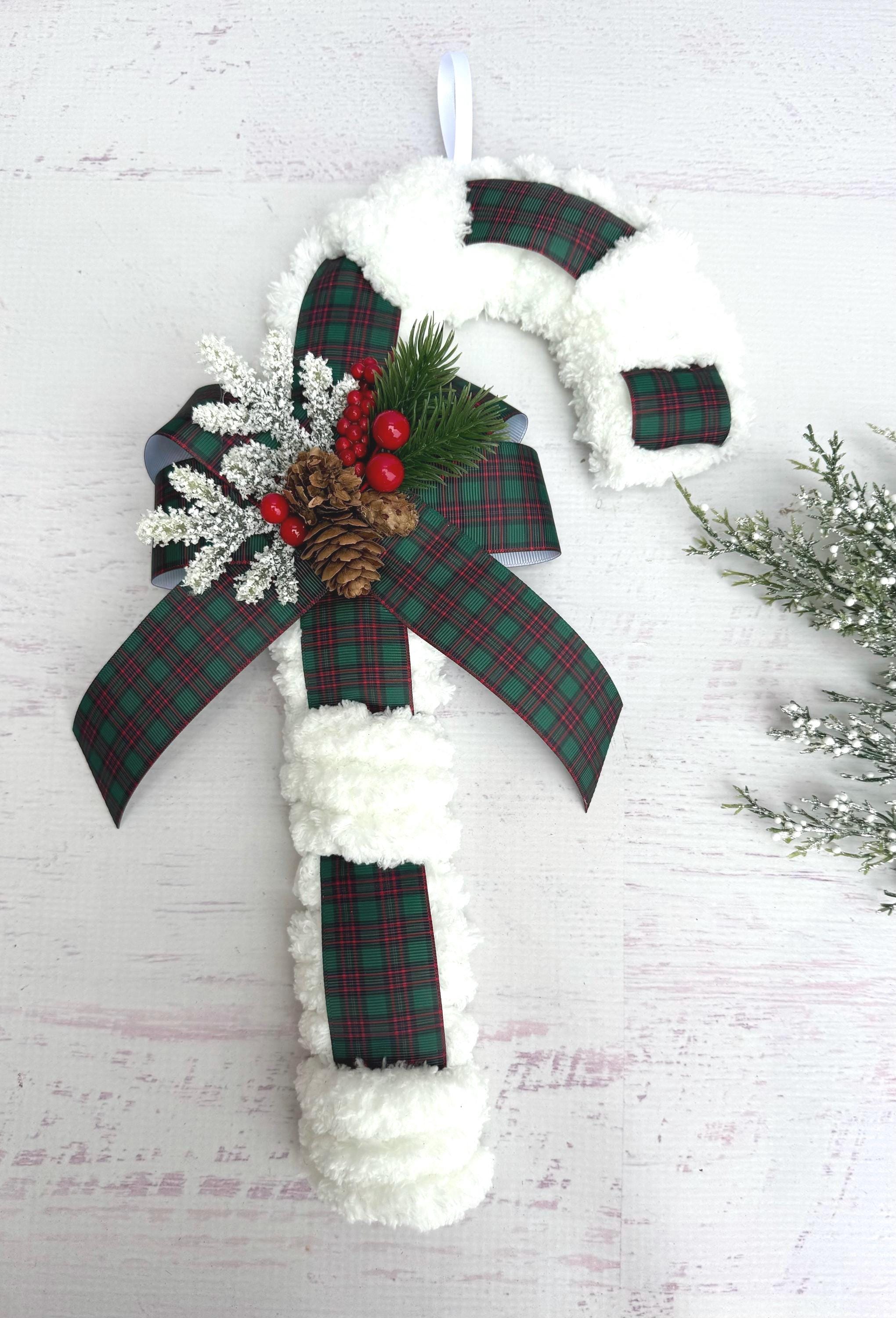16 Cozy Christmas Wreaths to Welcome the Season 9 Candy Cane Wreath Christmas Decor, Chunky Yarn Farmhouse Holiday…