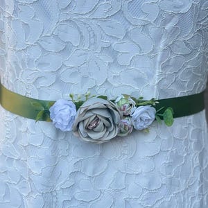 Flower Sash, Wedding sash, Custom sash, Sashes for dress, Floral Sash, Flower Girl Sash ,Sage Green Flower Girl Belt ,Flower Girl Sash