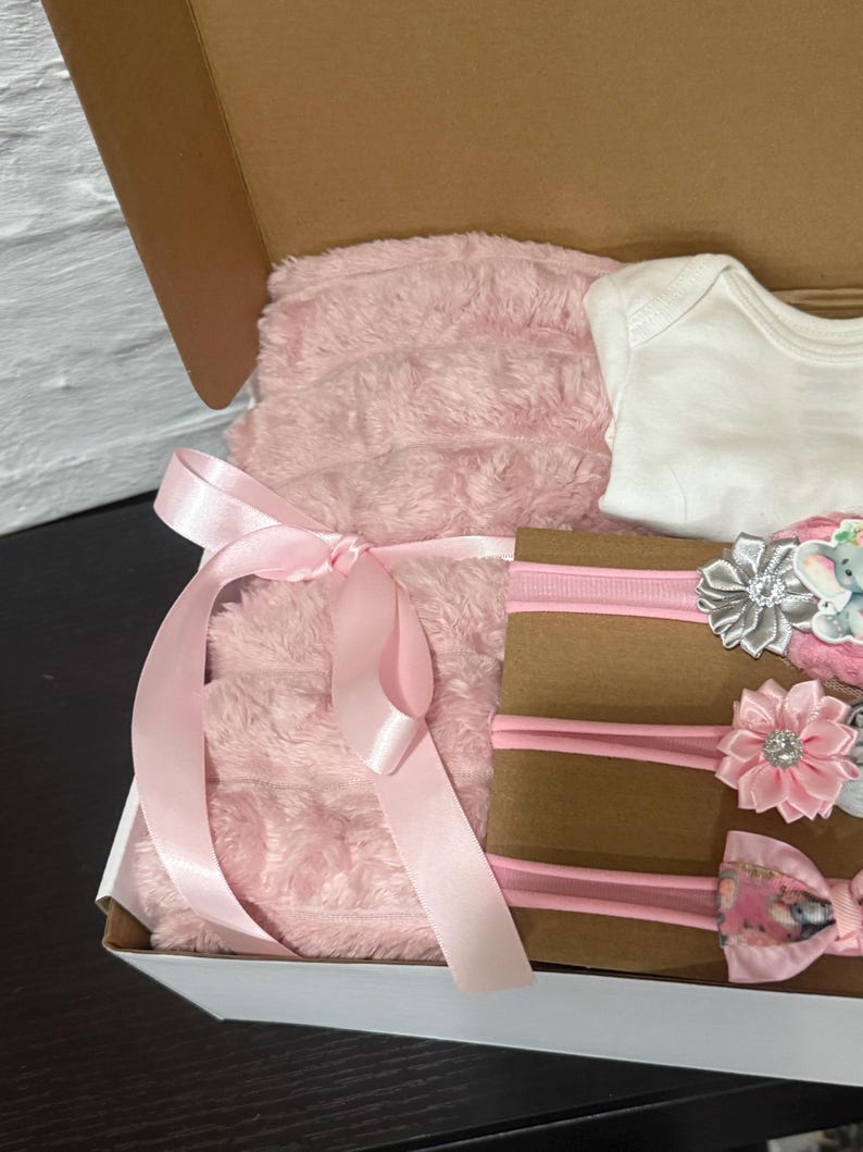 Pink Baby Shower Gift Box ,baby Shower Gift Basket for Girl ,newborn ...