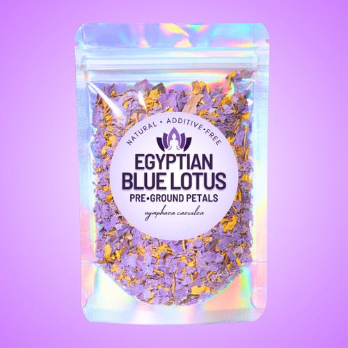 Voorgemalen Egyptische blauwe lotus • Volledig natuurlijk • Zonder toevoegingen • Nymphaea caerulea • Thee en ritueelkruid • Aardende botanische melange