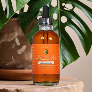 Aceite de masaje de ashwagandha • Infusión ayurvédica totalmente natural • Raíz de ashwagandha de recolección silvestre de primera calidad en aceite de semilla de sésamo • Botella de vidrio de 2 oz / 4 oz imagen 2