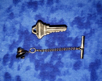 Key Tie Pin