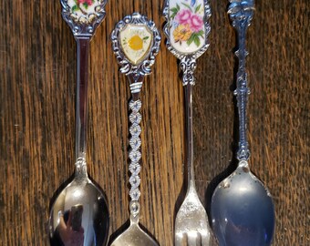 Lot 4 Collector spoons & Fork