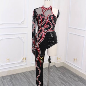The reputation Black and Red Suit from Eras outfit inspiration - Cosplay Costumes