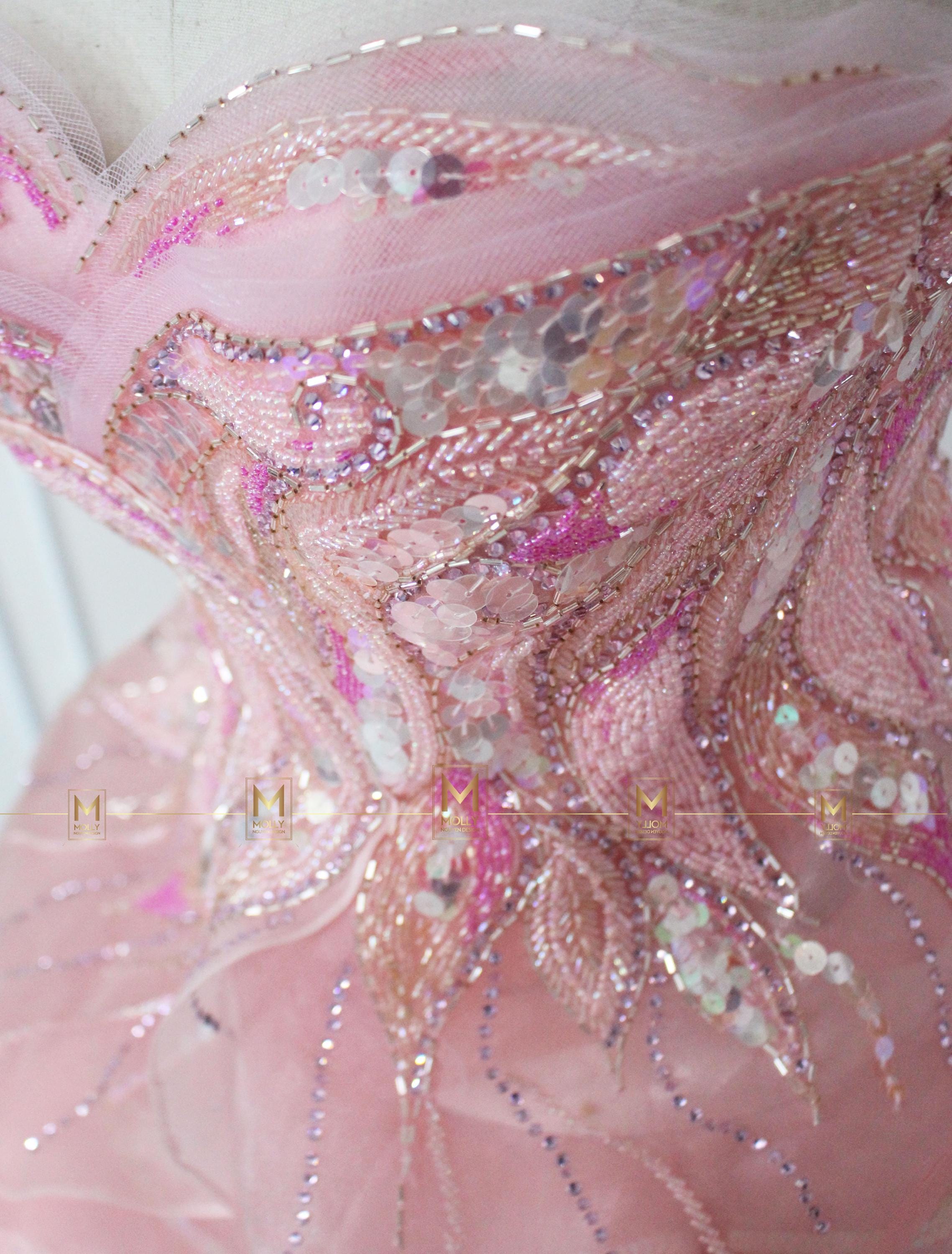 The pink Glinda bubble Gown Cosplay - Cosplay Costume hand bead ballgown