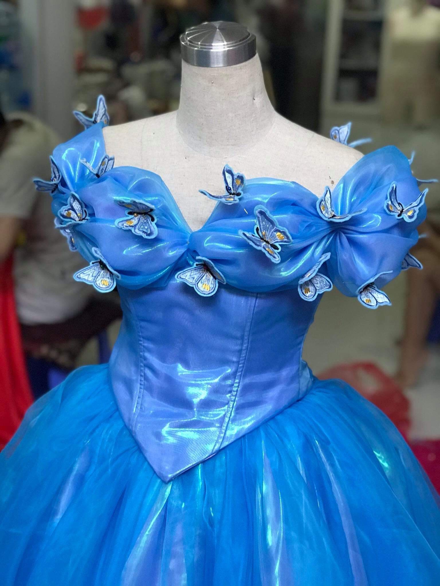 水色オフショルダーフリルドレスディズニープリンセス 膝丈シンデレラ - シンデレラ風ドレス、 - ショート丈シンデレラ