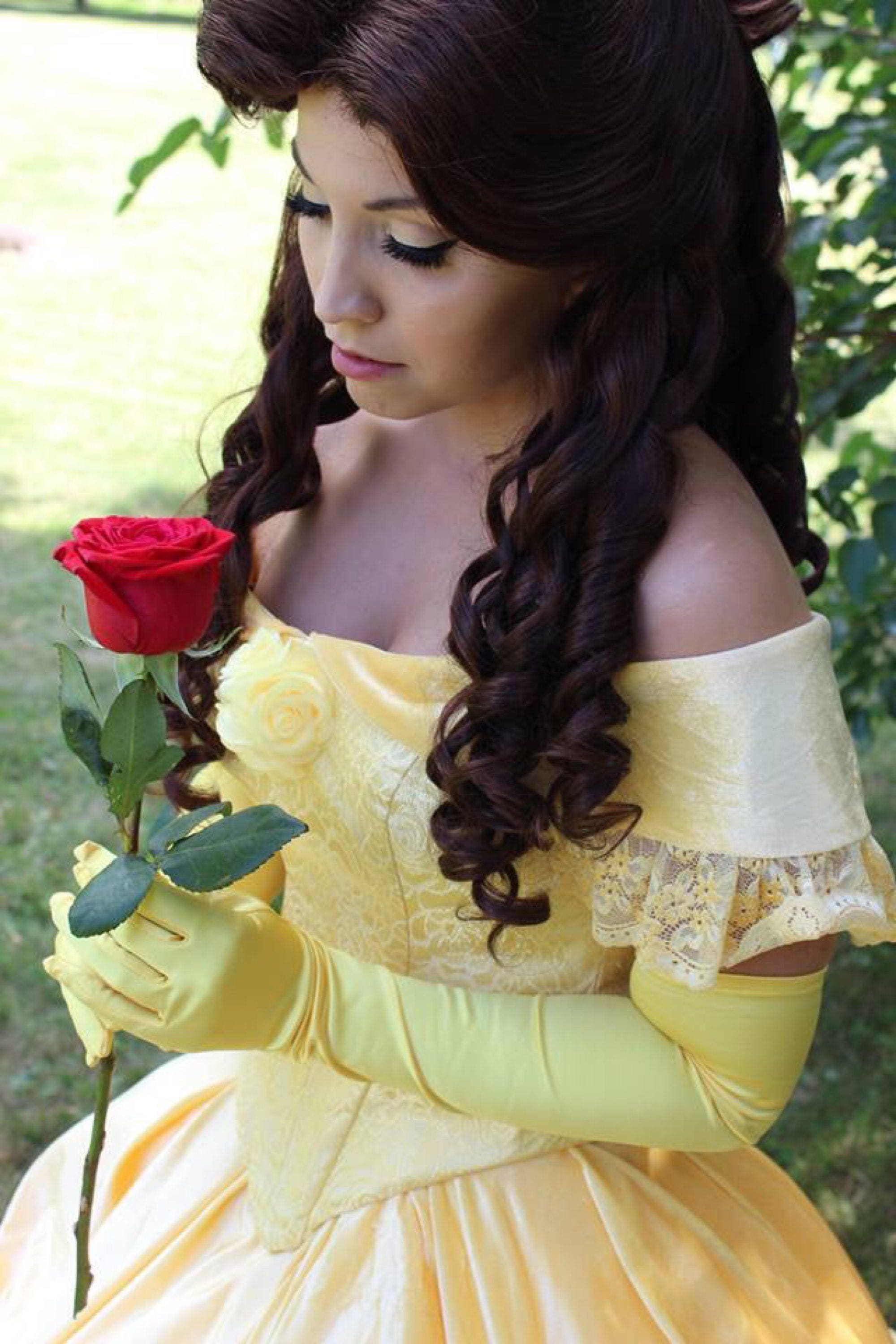 ハロウィン　ベル　ドレス　大人オーダーメイド ディズニー風、ベルの大人用ドレス、ベルの大人用コスチューム