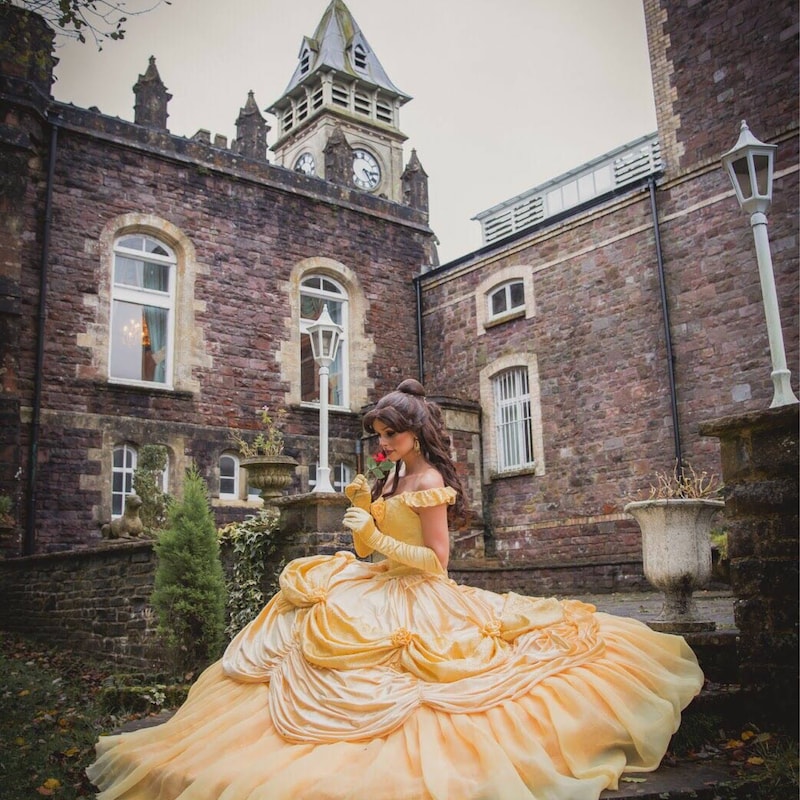 Disguise Damen Belle Deluxe Erwachsenen-Kostüm – Klassisches Disney-Prinzessinnenkleid