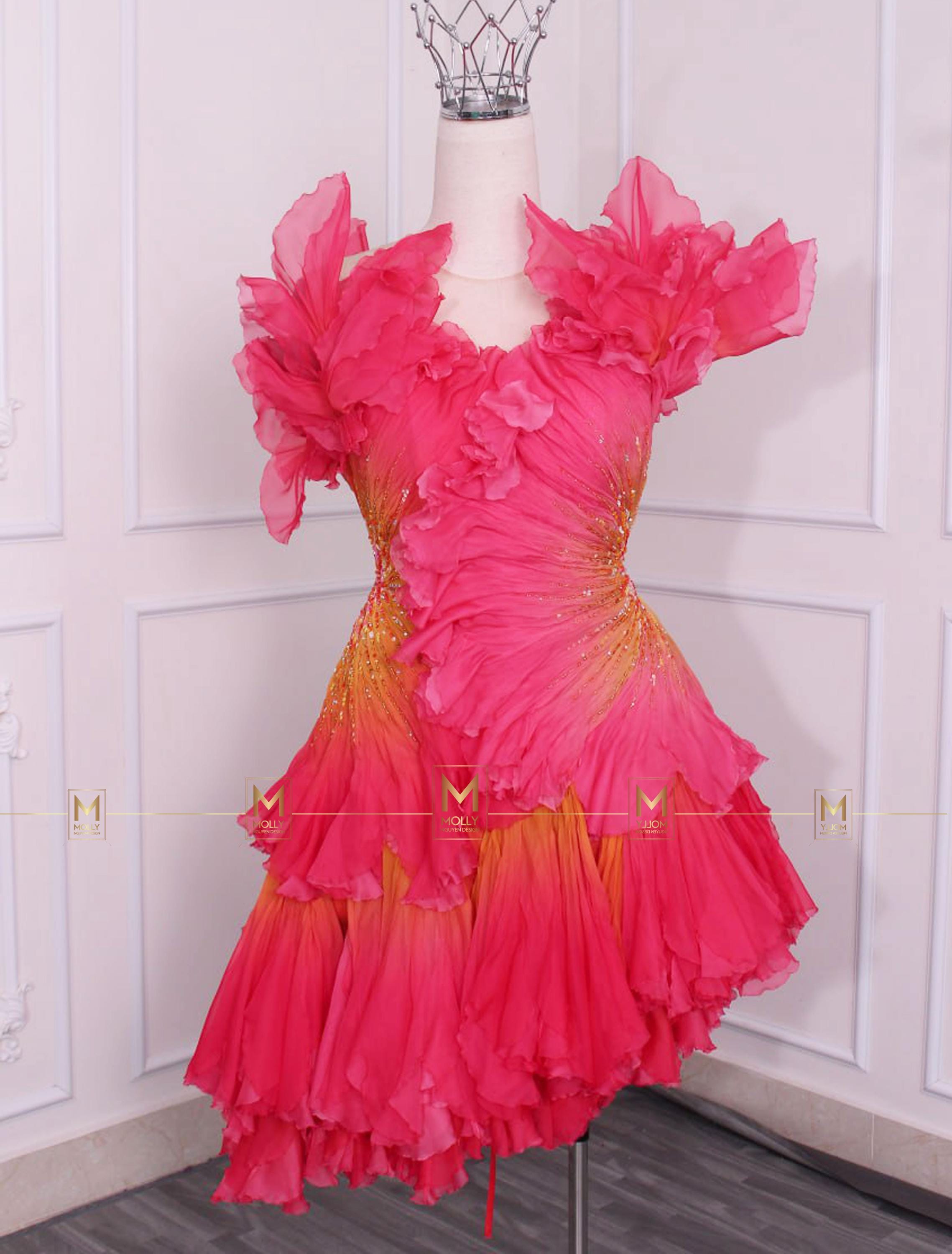 The Glinda-Inspired Dress Cosplay - Ombre and Dye Fabric Color Dress