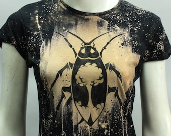 Cockroach T-shirt - Post-apocalyptic Tee -  Hand-Painted Top - Black Bleached Tee - Apocalyptic Survivor - Cosmic Beetle - Insect