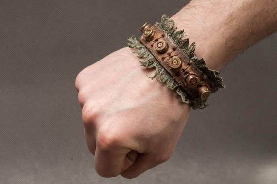 bracelet military
