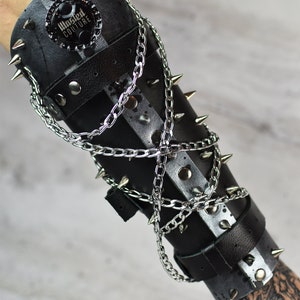 Post Apocalyptic Spiked Bracer - Wasteland Armor - Leather Arm Bracers - Heavy Metal Cuff - Armguard Armor Set - LARP - Stage Costume