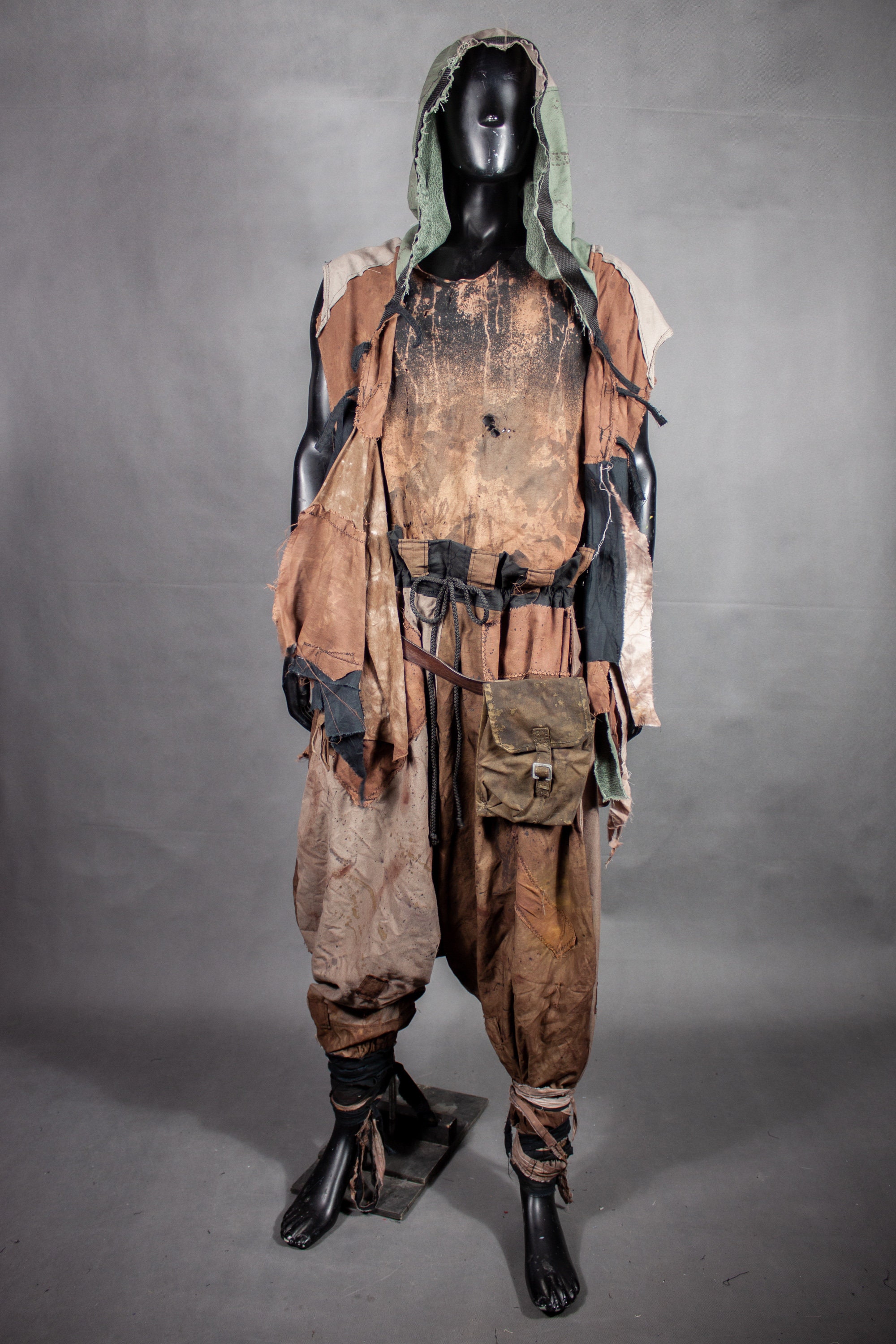 Aaron clearance apocalypse outfit