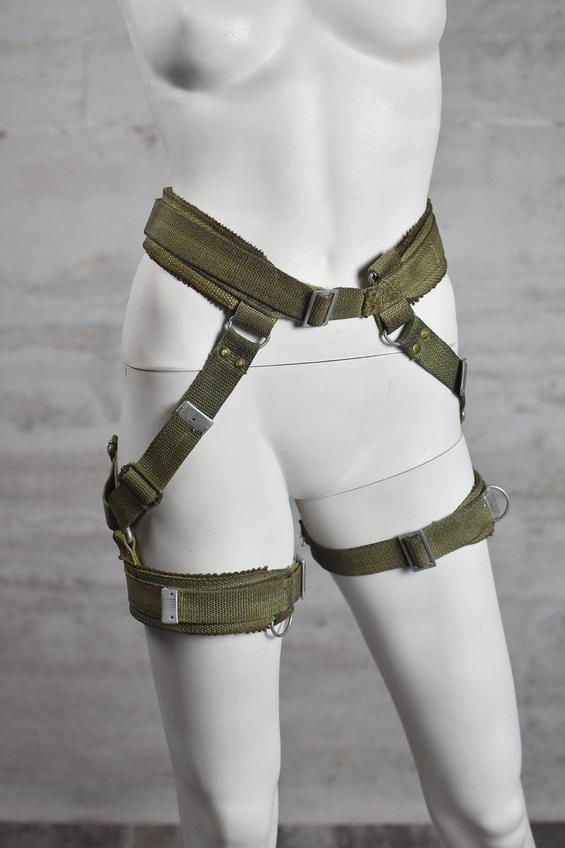 Harnais militaire équipement de survie Army Girl cuissardes gréement de parachutiste équipement tactique accessoire post-apocalyptique image 7