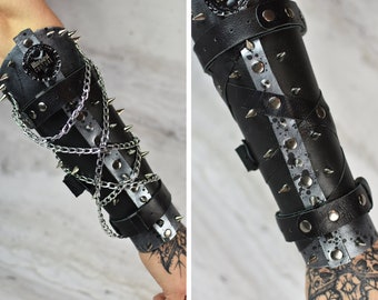 Post Apocalyptische Spiked Armschützer - Ödland Rüstung - Leder Armschienen - Schwere Metall Manschette - Armguard Rüstungs-Set - LARP - Bühnenkostüm