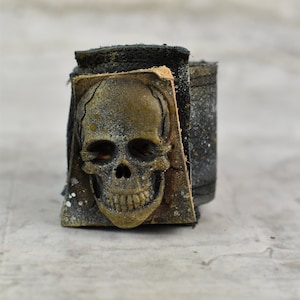 Skull Wristband - Post Apocalyptic Cuff -  Snap On Bracelet - Unisex Accessory - Handmade Bracer - Black Leather - Wasteland Jewelry
